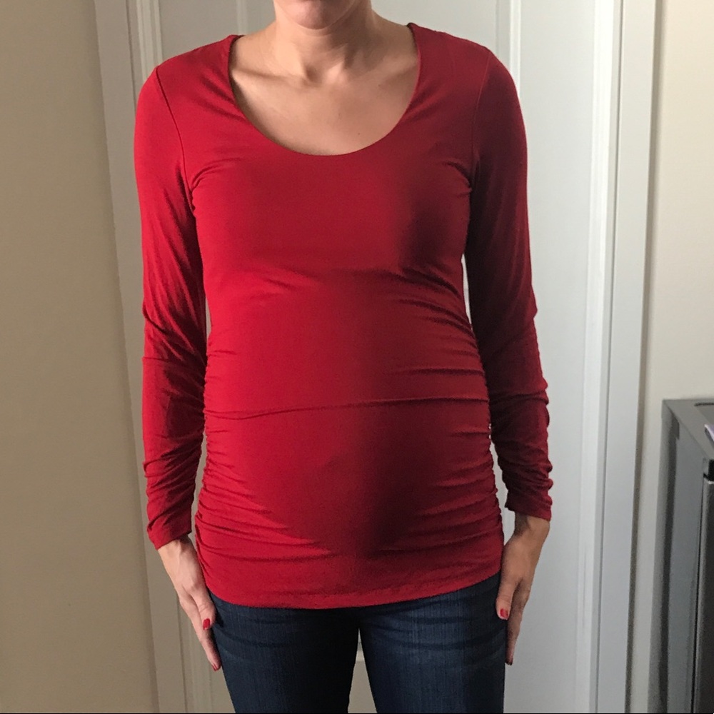 Isabella Oliver LS scoop neck top